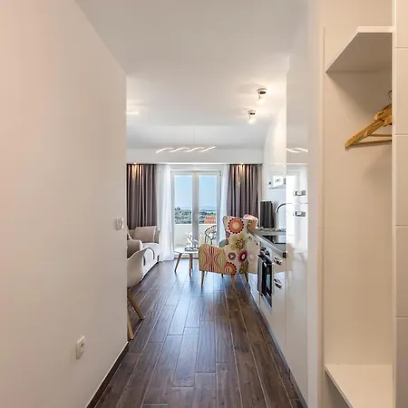 Hvar De Luxe 1 Homestay *