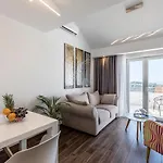 Hvar De Luxe 1 홈스테이