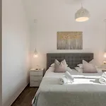 Hvar De Luxe 1 홈스테이